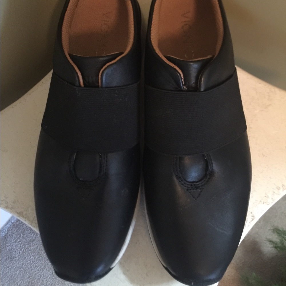 Women’s Vionic Stylish Leather Shoes